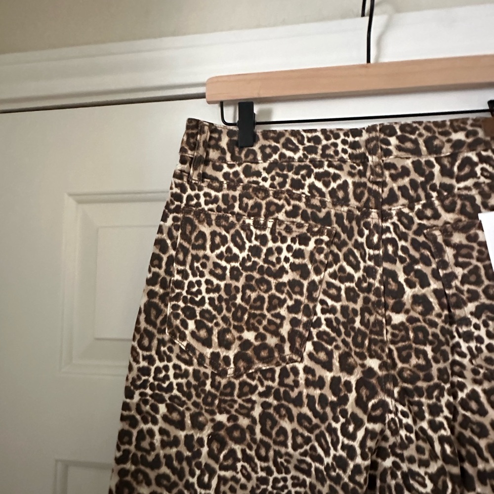 Cello Leopard Wide Leg High Rise Jeans - Picture 7 of 9